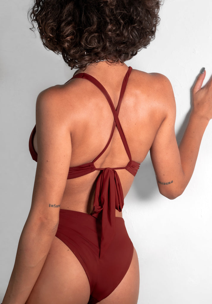 "Moulin Rouge" - Two-piece Burgundy Swimwear Set: Triangle Top and Bikini